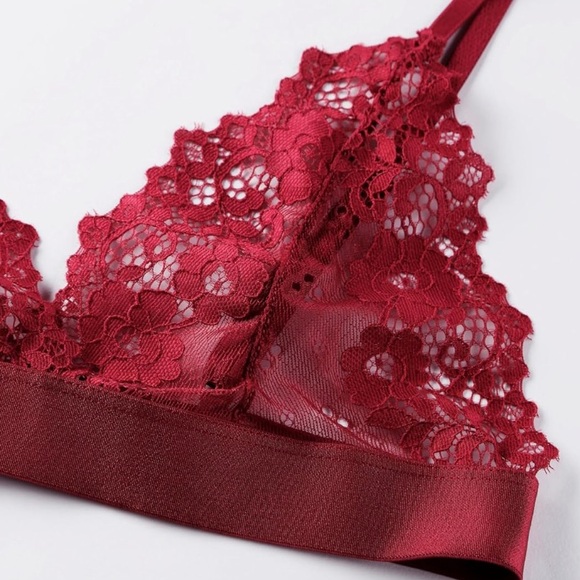 NWT Burgundy Unlined Lace Bralette Size L - Picture 2 of 3